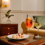 Barchetta Excelsior Como