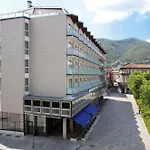 Barchetta Excelsior Como